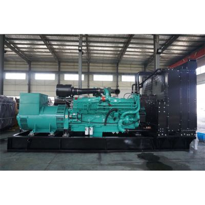 1200kw重慶康明斯柴油發(fā)電機(jī)組-重慶康明斯16缸柴油機(jī)KTA50-G8柴油發(fā)電機(jī)組,缸徑/行程：159/159mm,柴油發(fā)電機(jī)組水冷發(fā)動(dòng)機(jī)功率1429KW,柴油發(fā)電機(jī)組配套馬拉松斯坦福發(fā)電機(jī)。廠價(jià)直銷(xiāo)歡迎選購(gòu)：13773399855。