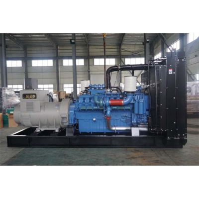 300kw奔馳柴油發(fā)電機組-奔馳6缸柴油機8V1600G10F柴油發(fā)電機組,缸徑/行程：122/150mm,柴油發(fā)電機組水冷發(fā)動機功率322KW,柴油發(fā)電機組配套馬拉松斯坦福發(fā)電機。廠價直銷歡迎選購：13773399855。