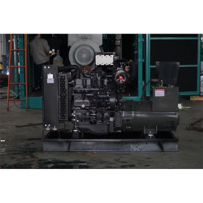 工廠直銷75KW柴油發(fā)電機(jī)，品牌有廣西玉柴、東方紅、斗山大宇、進(jìn)口沃爾沃等柴油發(fā)電機(jī)組。廠價(jià)直銷歡迎選購：13773399855。