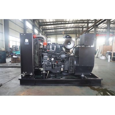 工廠直銷120KW柴油發(fā)電機(jī)，品牌有廣西玉柴、東方紅、斗山大宇、進(jìn)口沃爾沃等柴油發(fā)電機(jī)組。廠價(jià)直銷歡迎選購：13773399855。