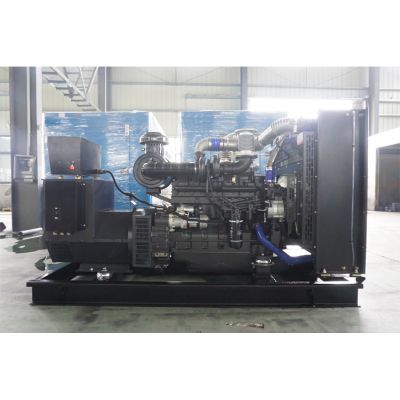 150kw乾能柴油發(fā)電機組-乾能6缸柴油機QN8D220D2柴油發(fā)電機組,缸徑/行程：114/135mm,柴油發(fā)電機組水冷發(fā)動機功率160KW,柴油發(fā)電機組配套馬拉松斯坦福發(fā)電機。廠價直銷歡迎選購：13773399855。