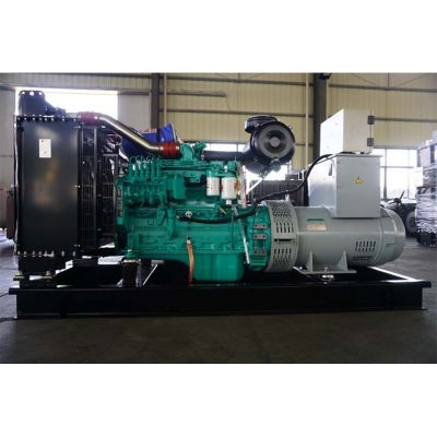 100kw東風(fēng)康明斯柴油發(fā)電機組-東風(fēng)康明斯6缸柴油機6BTAA5.9-G2柴油發(fā)電機組,缸徑/行程：102/120mm,柴油發(fā)電機組水冷發(fā)動機功率120KW,柴油發(fā)電機組配套馬拉松斯坦福發(fā)電機。廠價直銷歡迎選購：13773399855。
