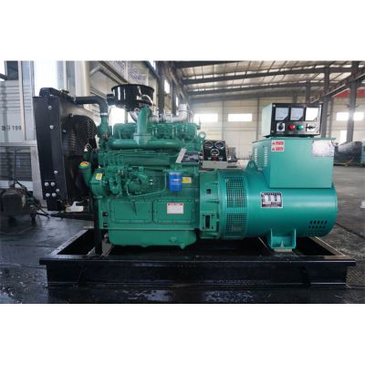 40kw濰柴裕興柴油發(fā)電機(jī)組-濰柴裕興4缸柴油機(jī)K4100ZD柴油發(fā)電機(jī)組,缸徑/行程：100/115mm,柴油發(fā)電機(jī)組水冷發(fā)動(dòng)機(jī)功率42KW,柴油發(fā)電機(jī)組配套馬拉松斯坦福發(fā)電機(jī)。廠價(jià)直銷歡迎選購：13773399855。