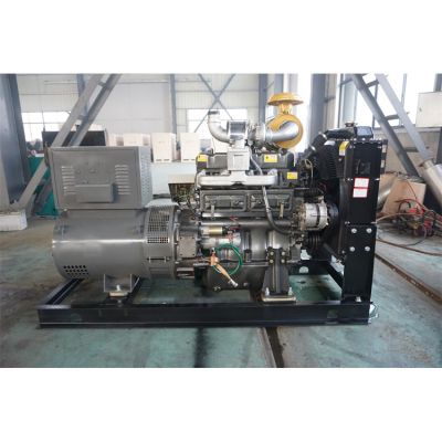 50kw濰柴裕興柴油發(fā)電機(jī)組-濰柴裕興4缸柴油機(jī)R4105ZD柴油發(fā)電機(jī)組,缸徑/行程：105/125mm,柴油發(fā)電機(jī)組水冷發(fā)動(dòng)機(jī)功率62KW,柴油發(fā)電機(jī)組配套馬拉松斯坦福發(fā)電機(jī)。廠價(jià)直銷歡迎選購：13773399855。