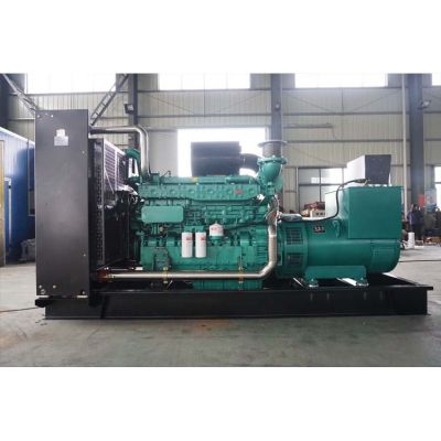 600kw玉柴柴油發(fā)電機(jī)組-玉柴6缸柴油機(jī)YC6TD840-D31柴油發(fā)電機(jī)組,缸徑/行程：152/180mm,柴油發(fā)電機(jī)組水冷發(fā)動(dòng)機(jī)功率616KW,柴油發(fā)電機(jī)組配套馬拉松斯坦福發(fā)電機(jī)。廠價(jià)直銷歡迎選購(gòu)：13773399855。