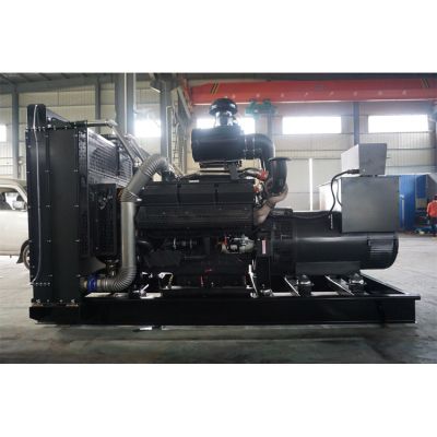 600kw上柴股份柴油發(fā)電機(jī)組-上柴股份12缸柴油機(jī)SC27G830D2柴油發(fā)電機(jī)組,缸徑/行程：135/155mm,柴油發(fā)電機(jī)組水冷發(fā)動機(jī)功率610KW,柴油發(fā)電機(jī)組配套馬拉松斯坦福發(fā)電機(jī)。廠價(jià)直銷歡迎選購：13773399855。
