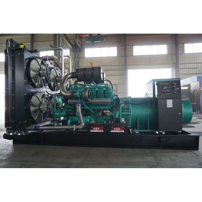 1200kw南通股份柴油發(fā)電機組-南通股份12缸柴油機TCR1200柴油發(fā)電機組,缸徑/行程：138/165mm,柴油發(fā)電機組水冷發(fā)動機功率1320KW,柴油發(fā)電機組配套馬拉松斯坦福發(fā)電機。廠價直銷歡迎選購：13773399855。