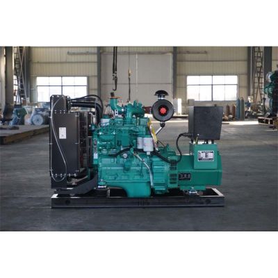 20kw東風康明斯柴油發(fā)電機組-東風康明斯4缸柴油機4B3.9-G2柴油發(fā)電機組,缸徑/行程：102/120mm,柴油發(fā)電機組水冷發(fā)動機功率27KW,柴油發(fā)電機組配套馬拉松斯坦福發(fā)電機。廠價直銷歡迎選購：13773399855。