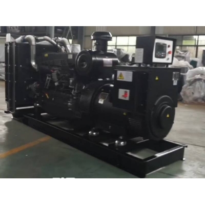 300kw上柴股份柴油發(fā)電機(jī)組-上柴動(dòng)力6缸柴油機(jī)SC12E480D2柴油發(fā)電機(jī)組,缸徑/行程：128/153mm,柴油發(fā)電機(jī)組水冷發(fā)動(dòng)機(jī)功率355KW,柴油發(fā)電機(jī)組配套馬拉松斯坦福發(fā)電機(jī)。廠價(jià)直銷(xiāo)歡迎選購(gòu)：13773399855。